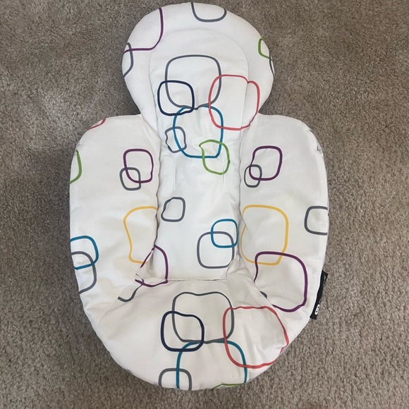 4moms newborn insert - Picture 1 of 3